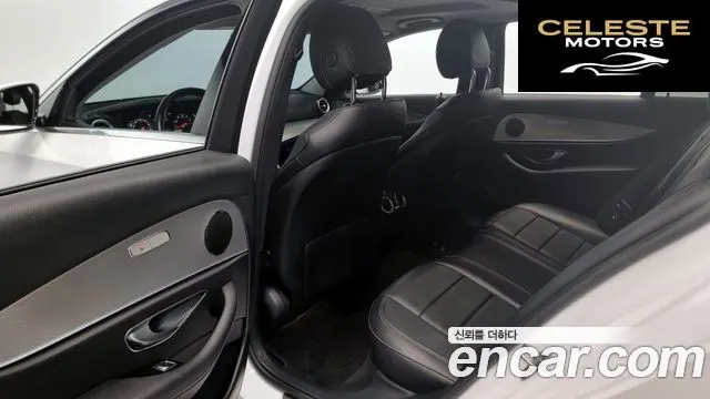 MERCEDES BENZ E-Classe W213 E300 Avantgarde 2019 — photo 12 sur 20