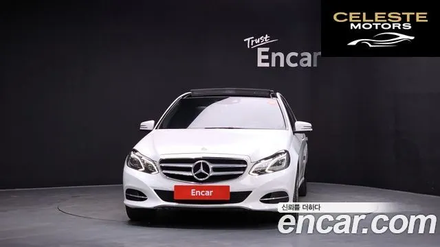 MERCEDES BENZ E-Classe W212 E300 4MATIC Avantgarde 2014 — photo 3 sur 26