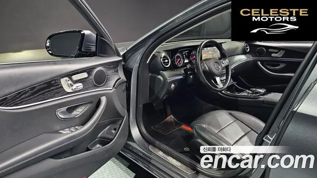 MERCEDES BENZ E-Classe W213 E200 Avantgarde 2018 — photo 12 sur 20