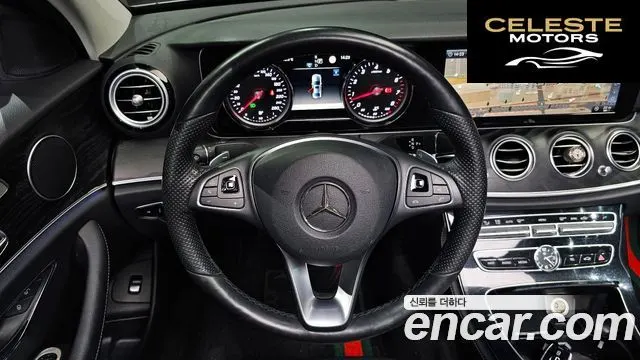 MERCEDES BENZ E-Classe W213 E200 Avantgarde 2018 — photo 13 sur 20