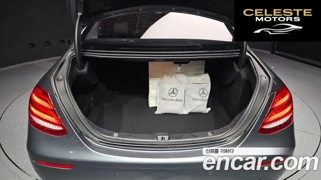 MERCEDES BENZ E-Classe W213 E200 Avantgarde 2018 — photo 20 sur 20