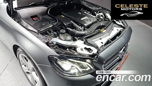 MERCEDES BENZ E-Classe W213 E200 Avantgarde 2018 — photo 6 sur 20
