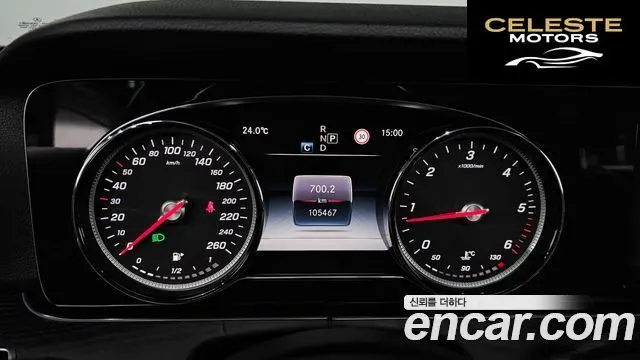 MERCEDES BENZ E-Classe W213 E220d Avantgarde 2018 — photo 8 sur 20