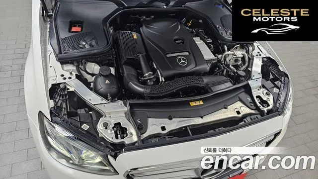 MERCEDES BENZ E-Classe W213 E300 Avantgarde 2017 — photo 6 sur 20