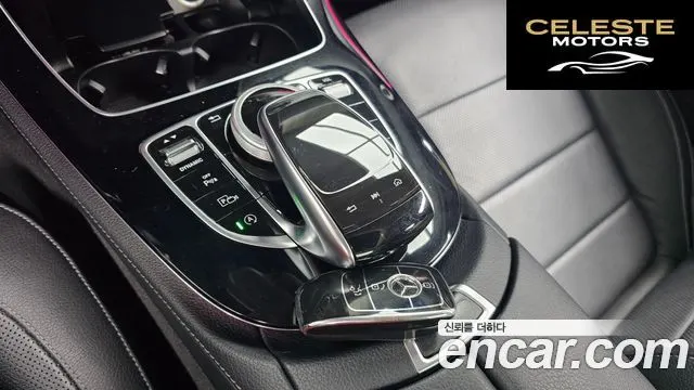 MERCEDES BENZ E-Classe W213 E300 Avantgarde 2017 — photo 9 sur 20