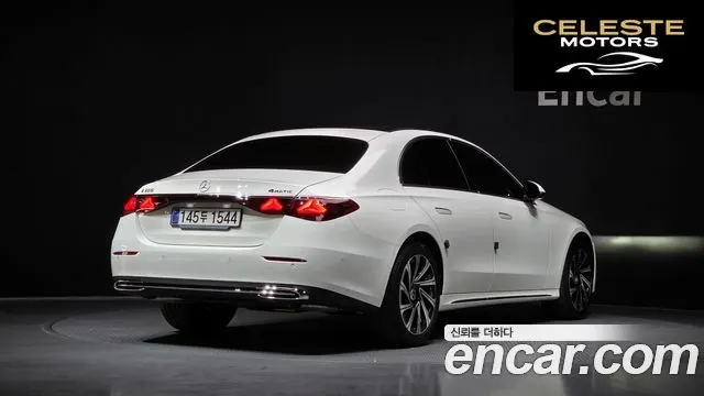 MERCEDES BENZ E-Classe W214 E300 4MATIC Exclusive 2025 — photo 2 sur 20
