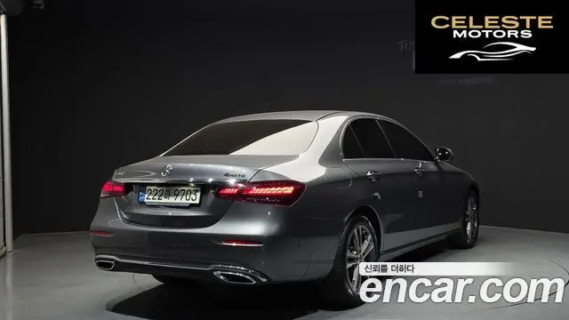 MERCEDES BENZ E-Classe W213 E350 4MATIC Avantgarde 2021 — photo 2 sur 26