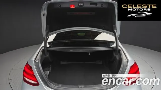 MERCEDES BENZ E-Classe W213 E220d Avantgarde 2017 — photo 20 sur 20