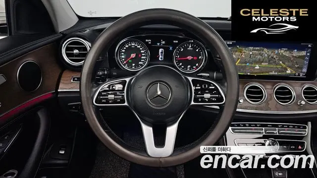 MERCEDES BENZ E-Classe W213 E220d 4MATIC Exclusive 2019 — photo 13 sur 20