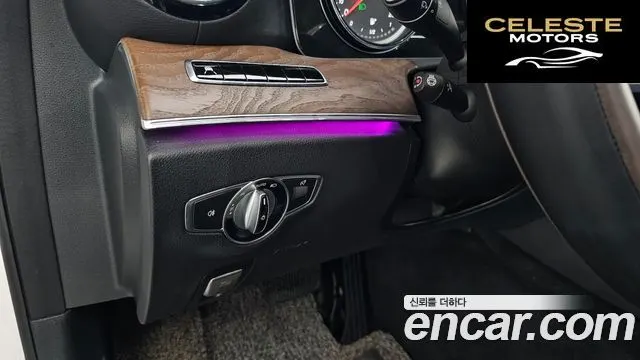 MERCEDES BENZ E-Classe W213 E220d 4MATIC Exclusive 2019 — photo 19 sur 20
