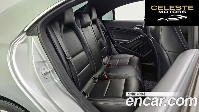 MERCEDES BENZ CLA-Classe C117 CLA250 4MATIC 2017 — photo 12 sur 20
