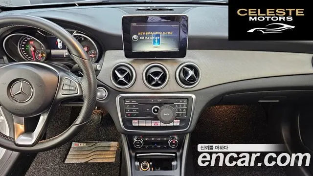 MERCEDES BENZ CLA-Classe C117 CLA250 4MATIC 2017 — photo 14 sur 20