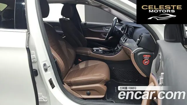 MERCEDES BENZ E-Classe W213 E300 Avantgarde 2019 — photo 10 sur 20
