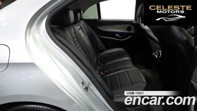 MERCEDES BENZ E-Classe W213 E300 Avantgarde 2019 — photo 12 sur 20