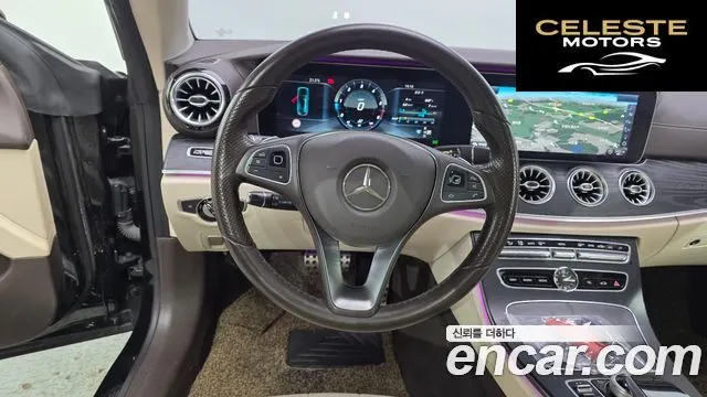 MERCEDES BENZ E-Classe W213 E220d Coupé 2017 — photo 13 sur 26
