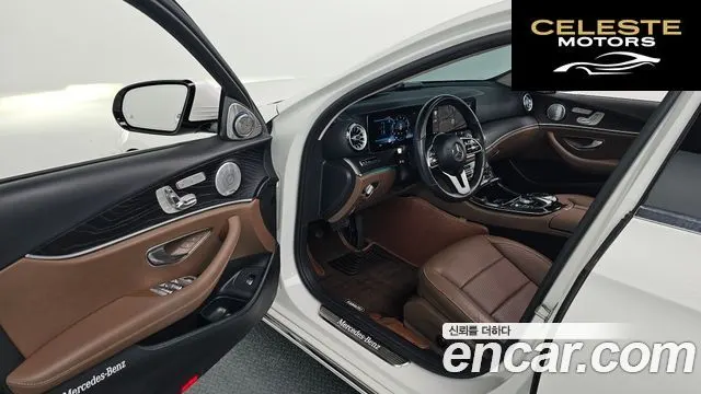 MERCEDES BENZ E-Classe W213 E300 Avantgarde 2020 — photo 11 sur 20