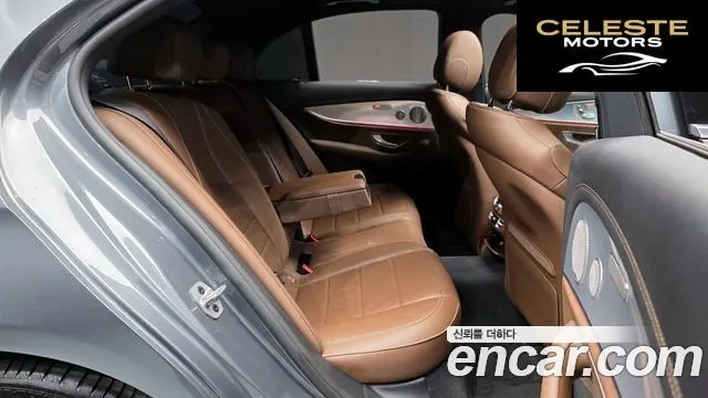 MERCEDES BENZ E-Classe W213 E350 4MATIC Avantgarde 2021 — photo 12 sur 26