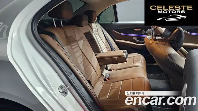 MERCEDES BENZ E-Classe W213 E300 4MATIC Avantgarde 2019 — photo 12 sur 20