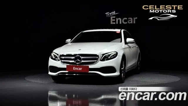 MERCEDES BENZ E-Classe W213 E300 4MATIC Avantgarde 2019 — photo 3 sur 20