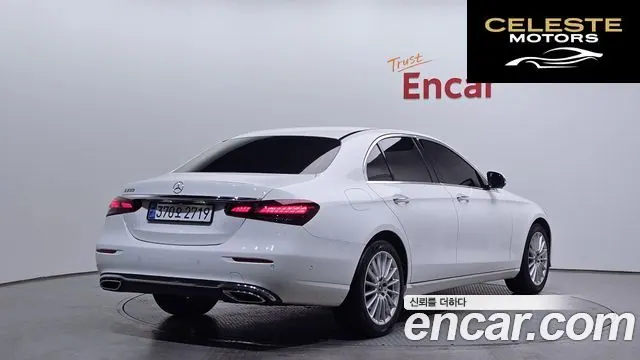 MERCEDES BENZ E-Classe W213 E250 Exclusive 2022 — photo 2 sur 26