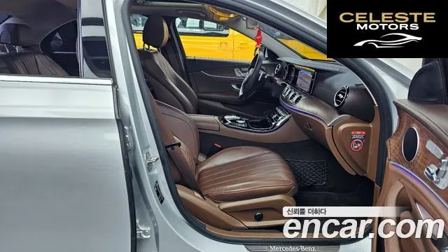 MERCEDES BENZ E-Classe W213 E220d Exclusive 2017 — photo 11 sur 20