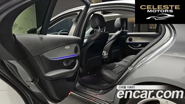 MERCEDES BENZ E-Classe W213 E200 Avantgarde 2017 — photo 12 sur 26