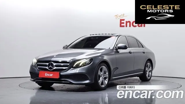 MERCEDES BENZ E-Classe W213 E200 Avantgarde 2017 — photo 22 sur 26
