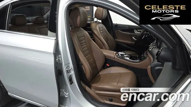 MERCEDES BENZ E-Classe W213 E220d 4MATIC Avantgarde 2018 — photo 12 sur 20