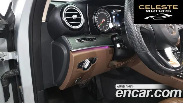 MERCEDES BENZ E-Classe W213 E220d 4MATIC Avantgarde 2018 — photo 13 sur 20