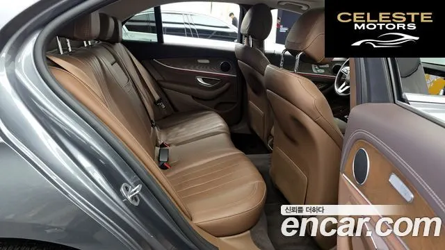 MERCEDES BENZ E-Classe W213 E220d 4MATIC Exclusive 2019 — photo 12 sur 20