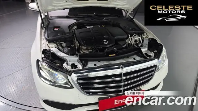 MERCEDES BENZ E-Classe W213 E220d Exclusive 2019 — photo 6 sur 20