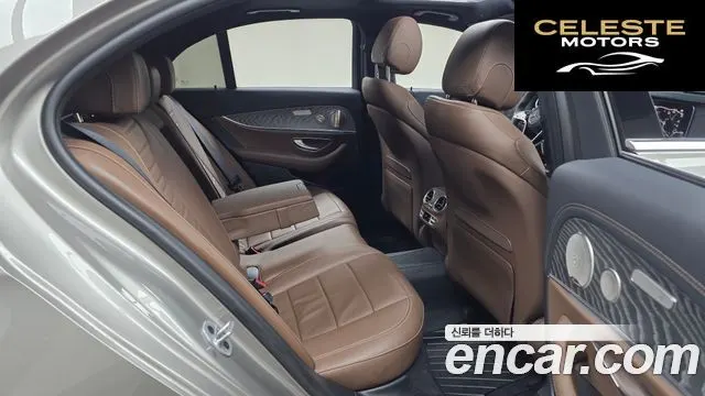 MERCEDES BENZ E-Classe W213 E350 4MATIC Avantgarde 2022 — photo 12 sur 20