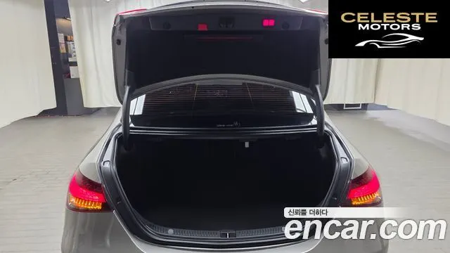 MERCEDES BENZ E-Classe W213 E350 4MATIC Avantgarde 2022 — photo 20 sur 20