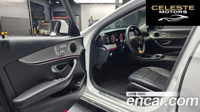 MERCEDES BENZ E-Classe W213 E200 Avantgarde 2018 — photo 10 sur 20