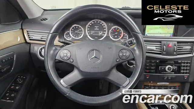 MERCEDES BENZ E-Classe W212 E300 2011 — photo 13 sur 20