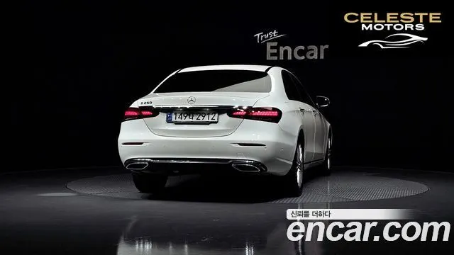 MERCEDES BENZ E-Classe W213 E250 Exclusive 2021 — photo 4 sur 20
