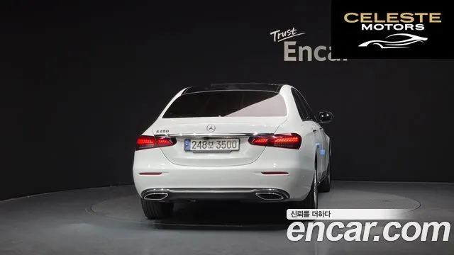 MERCEDES BENZ E-Classe W213 E250 Exclusive 2021 — photo 4 sur 20