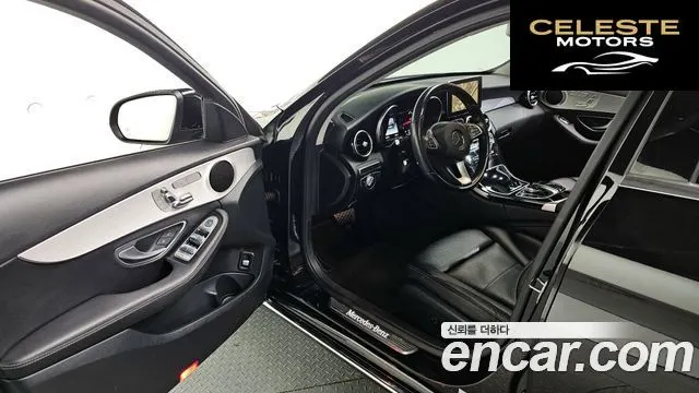 MERCEDES BENZ C-Classe W205 C200 Avantgarde 2016 — photo 11 sur 20