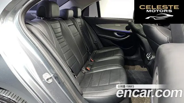MERCEDES BENZ E-Classe W213 E350d 2017 — photo 12 sur 20