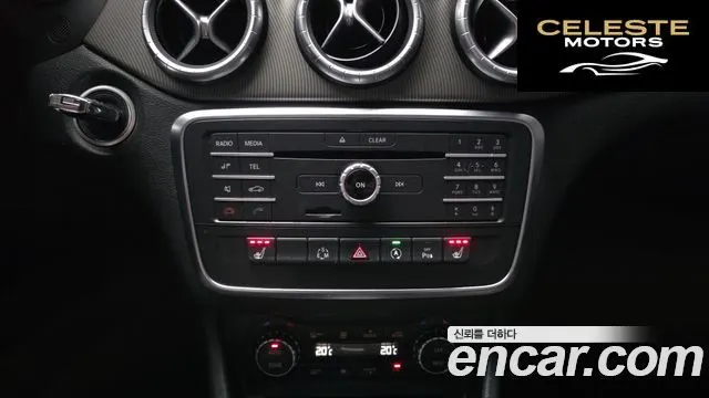 MERCEDES BENZ CLA-Classe C117 CLA200 CDI 2015 — photo 15 sur 20