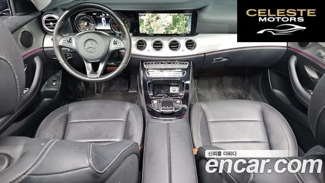 MERCEDES BENZ E-Classe W213 E200 Avantgarde 2017 — photo 7 sur 20