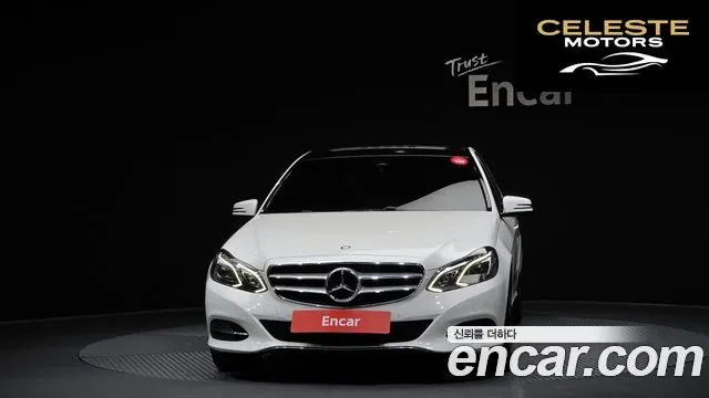 MERCEDES BENZ E-Classe W212 E220 Avantgarde 2016 — photo 3 sur 20