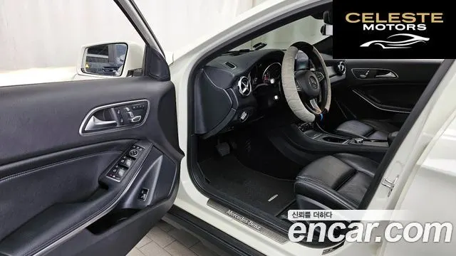 MERCEDES BENZ GLA-Classe X156 GLA220 Premium 2018 — photo 10 sur 20