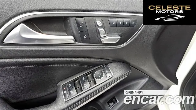 MERCEDES BENZ GLA-Classe X156 GLA220 Premium 2018 — photo 19 sur 20