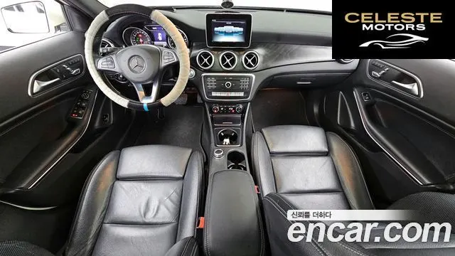 MERCEDES BENZ GLA-Classe X156 GLA220 Premium 2018 — photo 7 sur 20