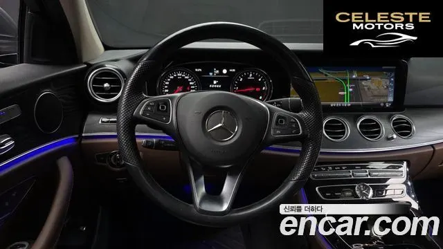 MERCEDES BENZ E-Classe W213 E220d 4MATIC Avantgarde 2017 — photo 13 sur 26