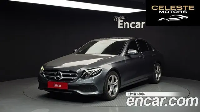 MERCEDES BENZ E-Classe W213 E220d 4MATIC Avantgarde 2017 — photo 23 sur 26