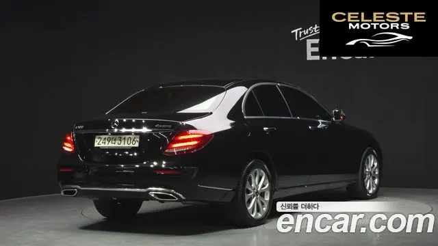 MERCEDES BENZ E-Classe W213 E300 4MATIC Exclusive 2020 — photo 2 sur 20