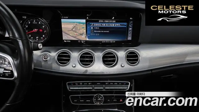 MERCEDES BENZ E-Classe W213 E300 Avantgarde 2019 — photo 14 sur 20