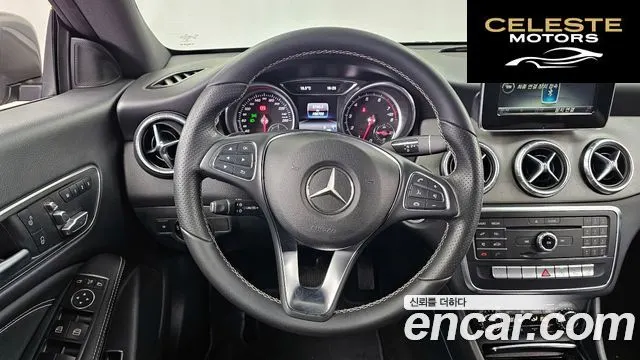MERCEDES BENZ CLA-Classe C117 CLA250 4MATIC 2017 — photo 13 sur 20